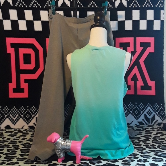 NWT Pink vs Set - Picture 2 of 5